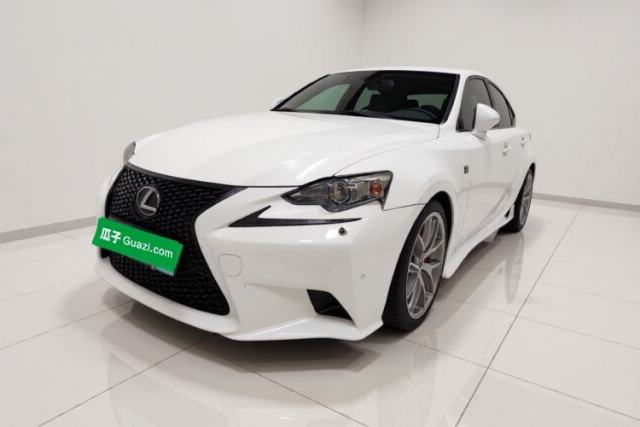 Ojetý Lexus IS 2015 200t F SPORT