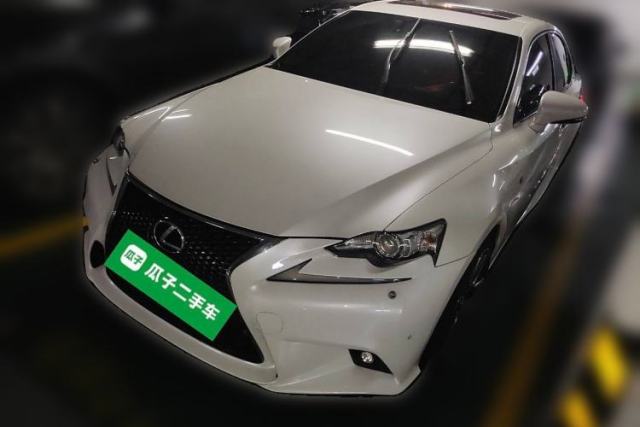 Used Lexus IS 2015 200T Leading Edition