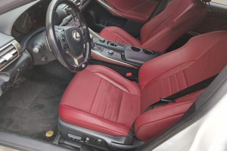 Used Lexus IS 2015 200t F SPORT Left Front Seat