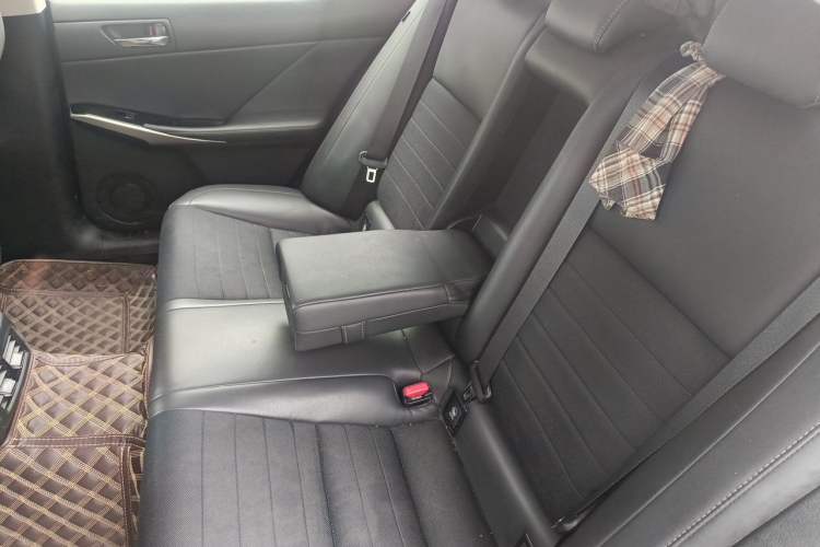 Used Lexus IS 2015 200T Leading Edition Left Rear Seat
