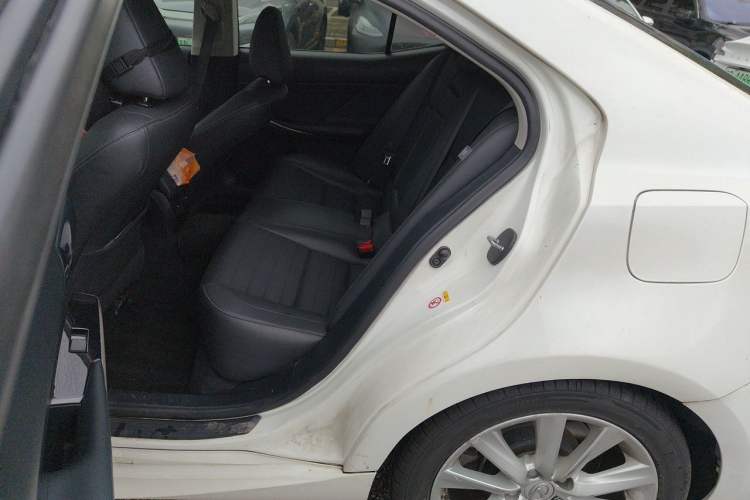 Used Lexus IS 2015 200T Leading Edition Left Rear Seat
