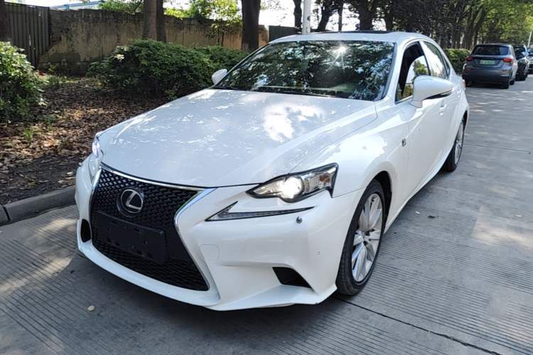 Used Lexus IS 2015 200t F SPORT Guazi used car, China used car export, Used car for sale, Used  cars, Cheapest cars for sale