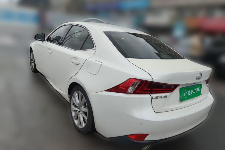Used Lexus IS 2015 200T Leading Edition Rear Left 45 Deg