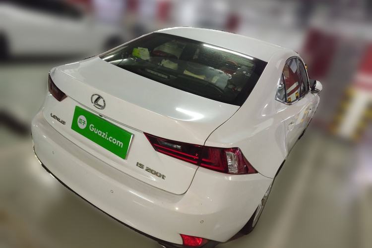 Used Lexus IS 2015 200t F SPORT Rear Right 45 Deg
