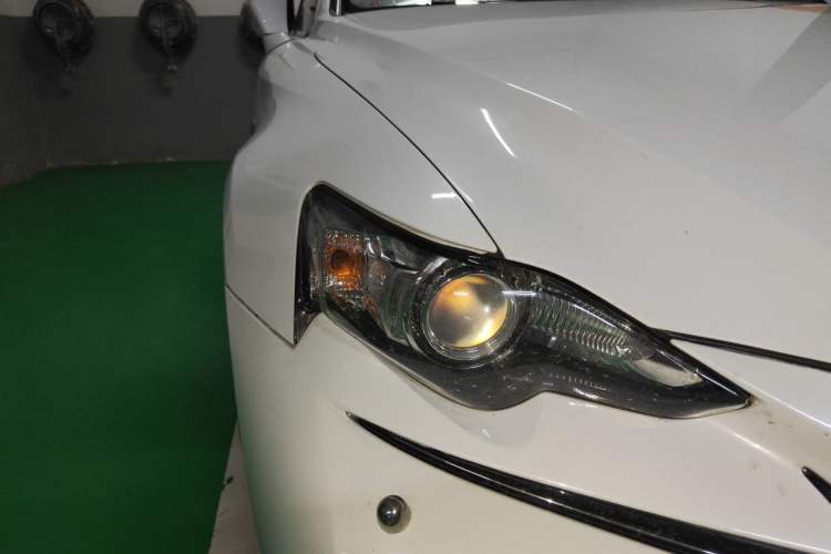 Used Lexus IS 2015 200t F SPORT Right Front Headlight
