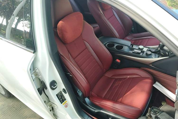 Used Lexus IS 2015 200t F SPORT Right Front Seat