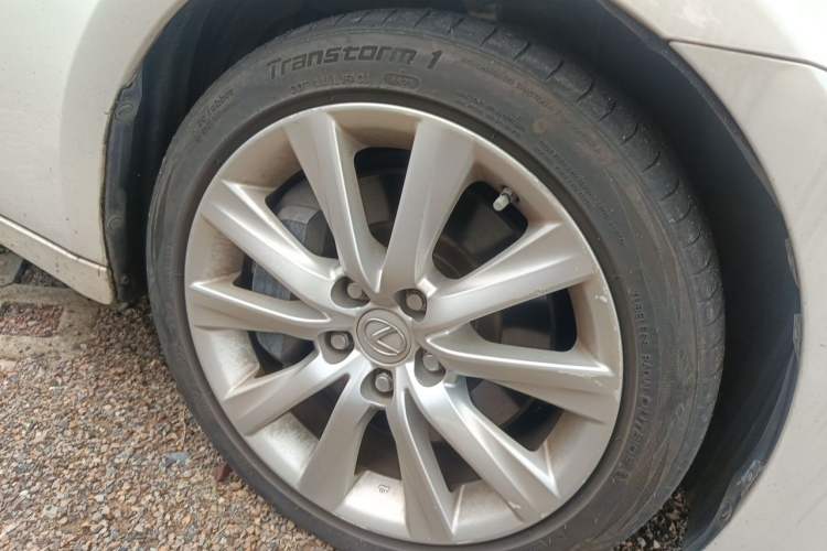 Used Lexus IS 2015 200T Leading Edition Right Front Wheel Hub