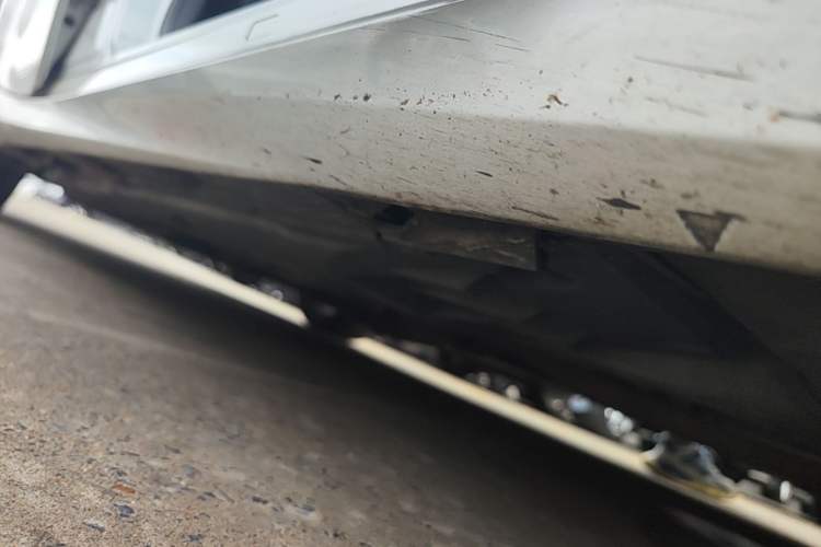 Used Lexus IS 2015 200T Leading Edition Right Side Sill