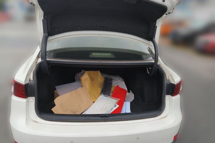 Used Lexus IS 2015 200T Leading Edition Trunk