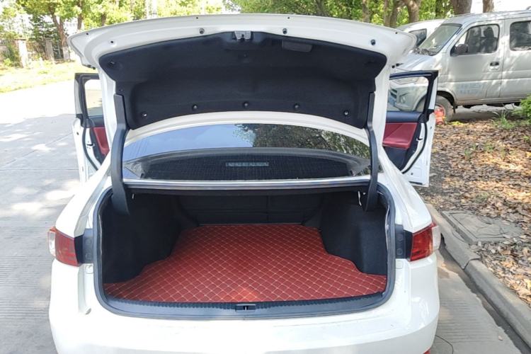 Used Lexus IS 2015 200t F SPORT Trunk