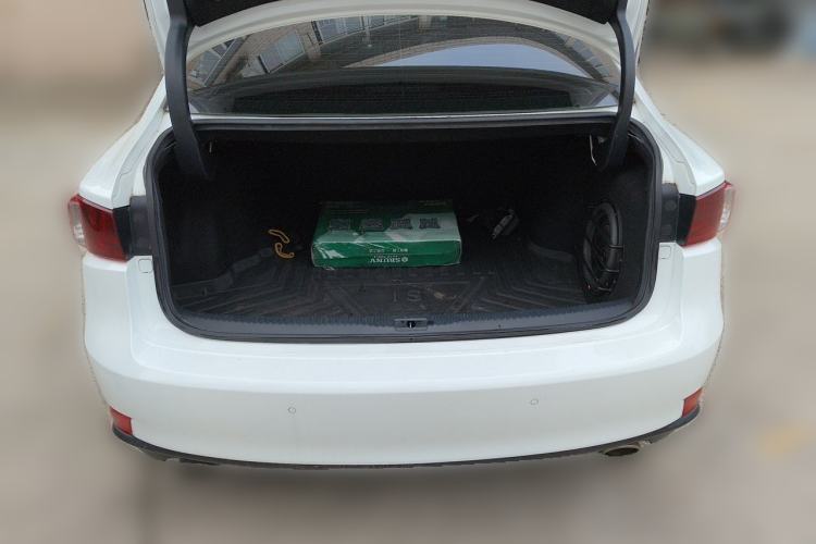 Used Lexus IS 2015 200t F SPORT Trunk