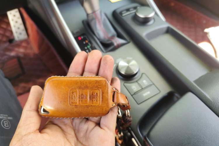 Used Lexus IS 2015 200t F SPORT Vehicle Key