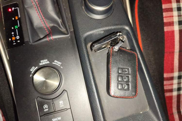 Used Lexus IS 2015 200t F SPORT Vehicle Key