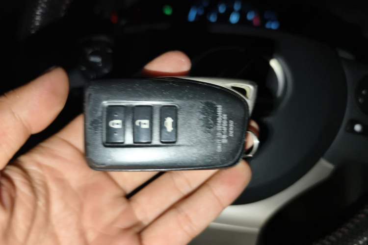 Used Lexus IS 2015 200t F SPORT Vehicle Key