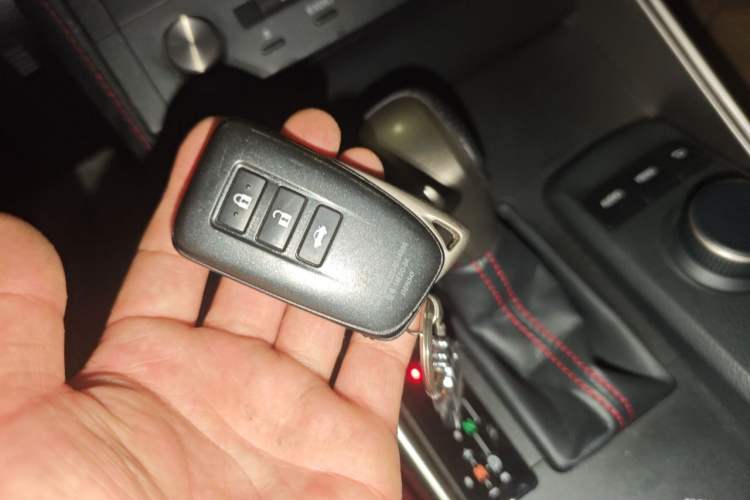 Used Lexus IS 2015 200t F SPORT Vehicle Key