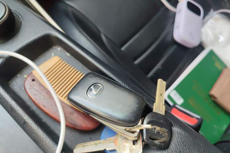 Used Lexus IS 2015 200t F SPORT Vehicle Key