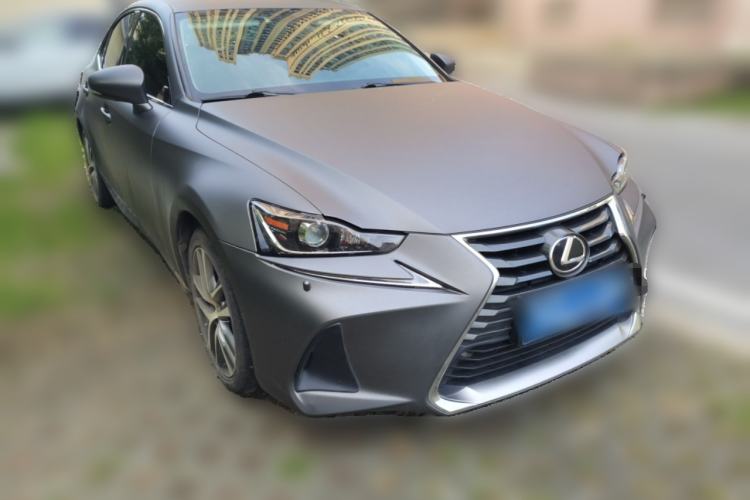 Used Lexus IS 2017 300 Leading Edition Front Right 45 Deg