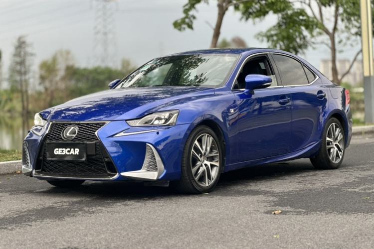 Used Lexus IS 2017 300 F SPORT Edition Guazi used car, China used car export, Used car for sale, Used cars, Cheapest cars for sale
