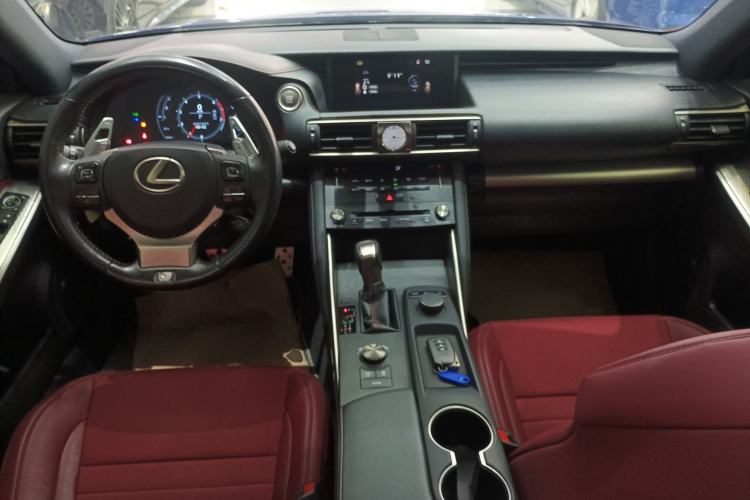 Used Lexus IS 2017 300 F SPORT Edition Center Console