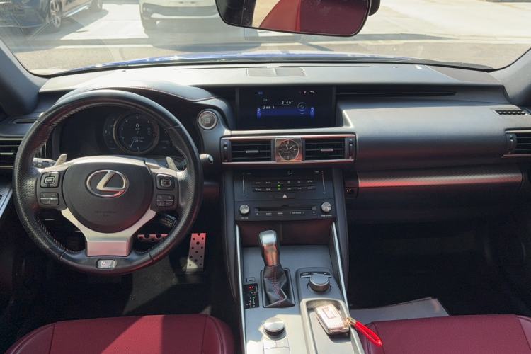Used Lexus IS 2017 300 F SPORT Edition Center Console
