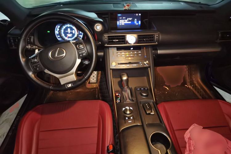 Used Lexus IS 2017 300 F SPORT Edition Center Console