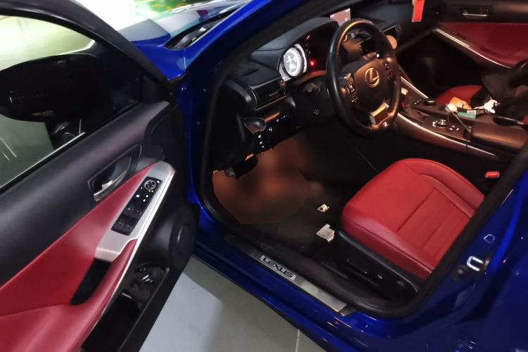 Used Lexus IS 2017 300 F SPORT Edition Driver Seat