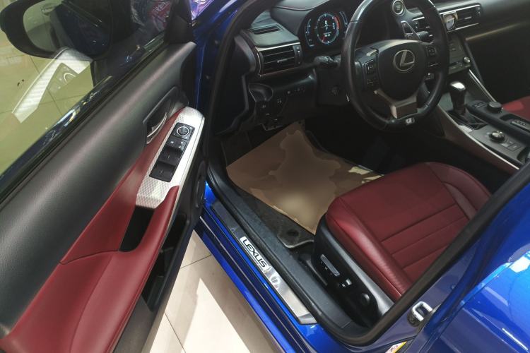 Used Lexus IS 2017 300 F SPORT Edition Driver Seat