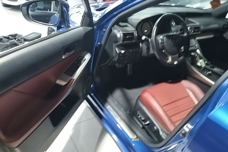 Used Lexus IS 2017 300 F SPORT Edition Driver Seat