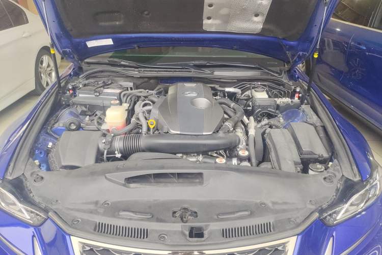 Used Lexus IS 2017 300 F SPORT Edition Engine Bay