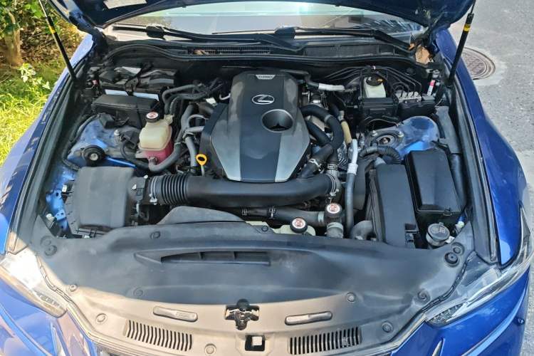 Used Lexus IS 2017 300 F SPORT Edition Engine Bay