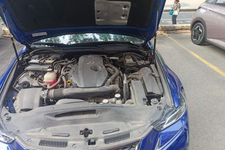 Used Lexus IS 2017 300 F SPORT Edition Engine Bay Left