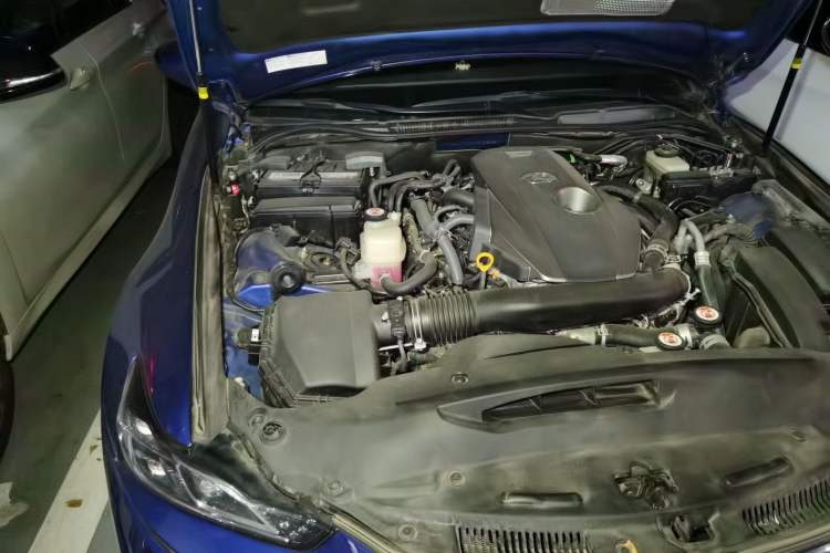 Used Lexus IS 2017 300 F SPORT Edition Engine Bay Right