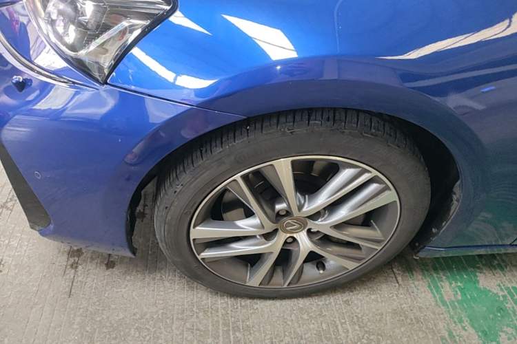 Used Lexus IS 2017 300 F SPORT Edition Exterior 4