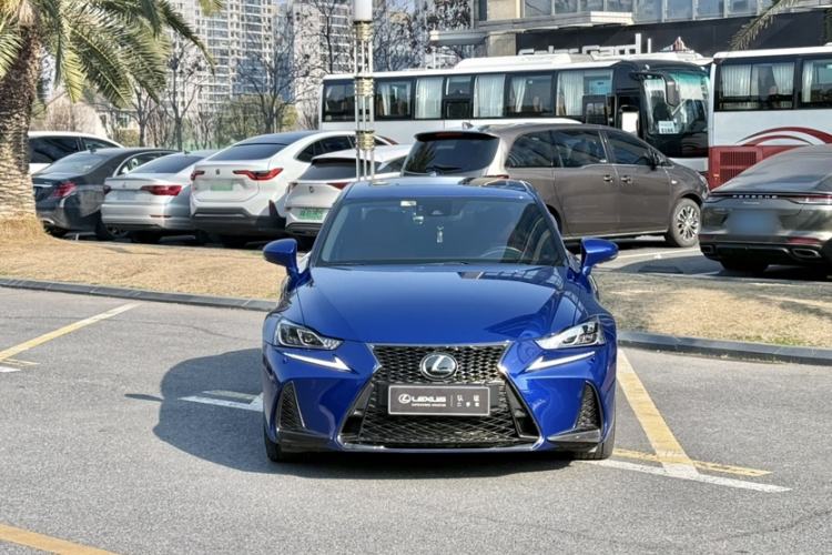 Used Lexus IS 2017 300 F SPORT Edition Exterior 4