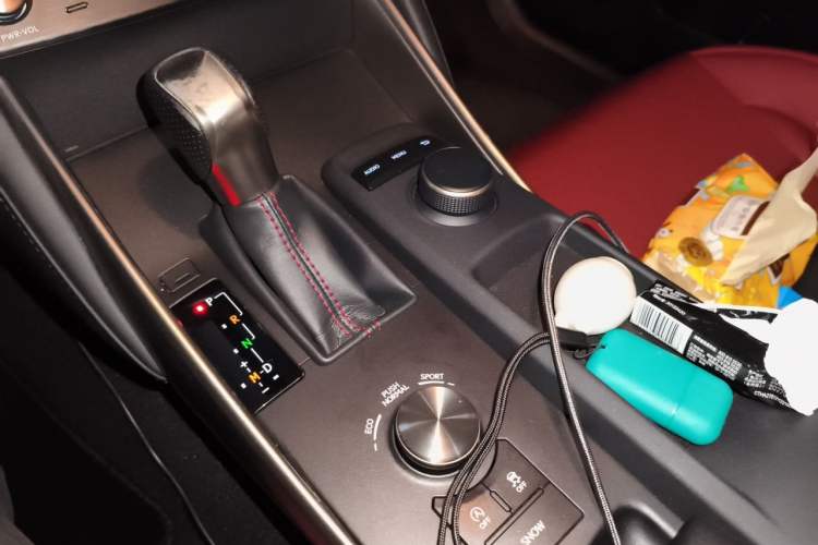 Used Lexus IS 2017 300 F SPORT Edition Gear Lever