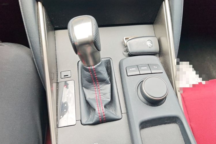 Used Lexus IS 2017 300 F SPORT Edition Gear Lever