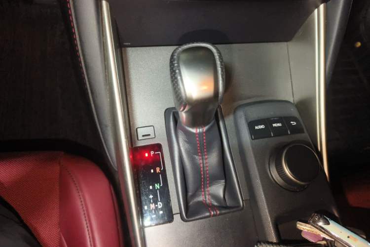Used Lexus IS 2017 300 F SPORT Edition Gear Lever