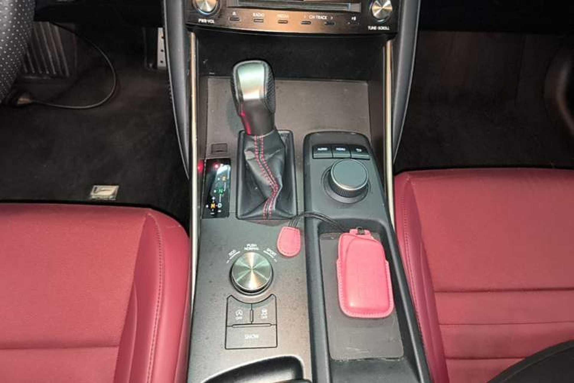 Used Lexus IS 2017 300 F SPORT Edition Gear Lever