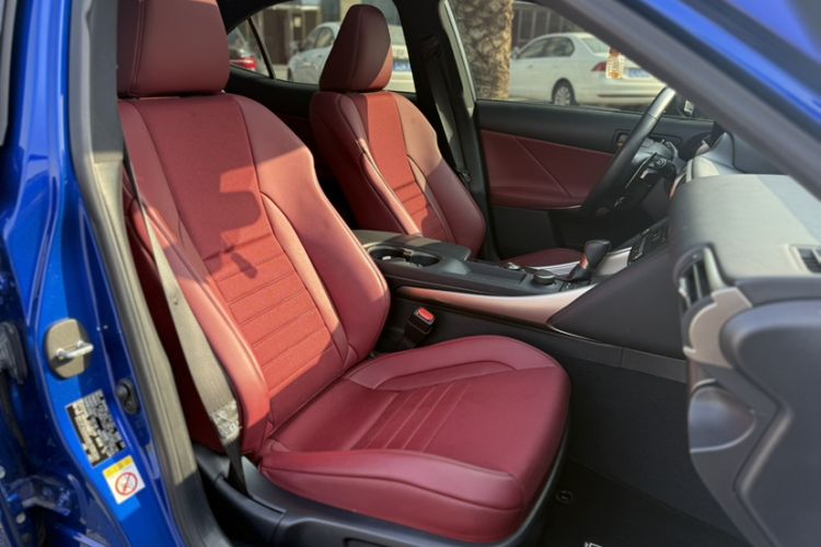 Used Lexus IS 2017 300 F SPORT Edition Interior 9