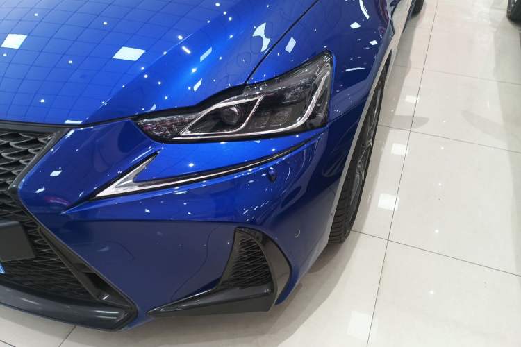 Used Lexus IS 2017 300 F SPORT Edition Left Front Headlight