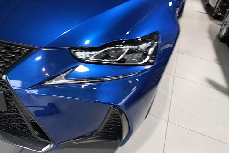 Used Lexus IS 2017 300 F SPORT Edition Left Front Headlight