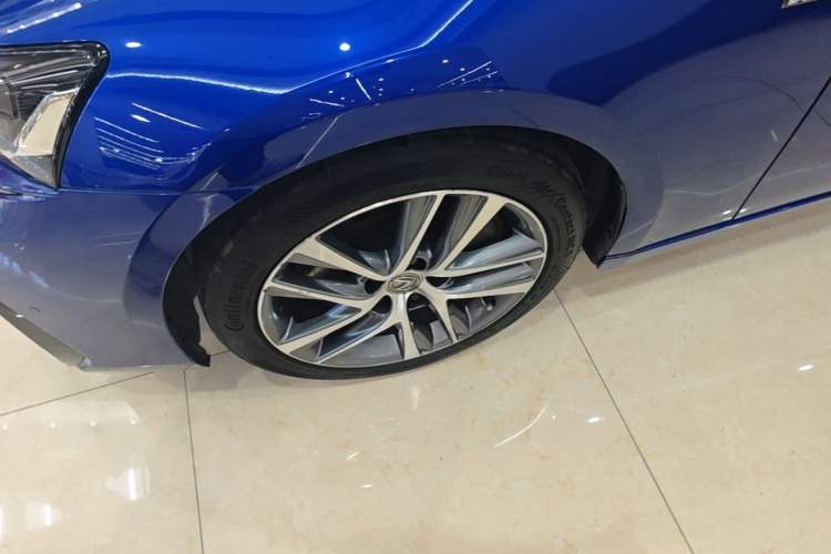 Used Lexus IS 2017 300 F SPORT Edition Left Front Wheel Hub