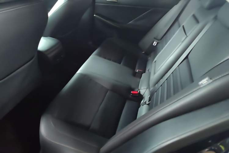 Used Lexus IS 2017 300 Leading Edition Left Rear Seat