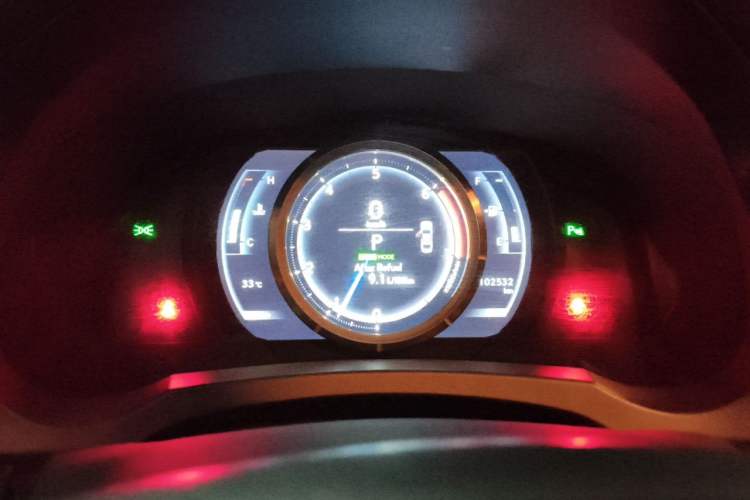 Used Lexus IS 2017 300 F SPORT Edition Odometer Close Up