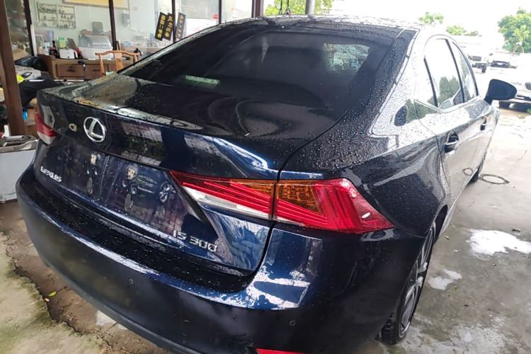 Used Lexus IS 2017 300 Leading Edition Rear Right 45 Deg