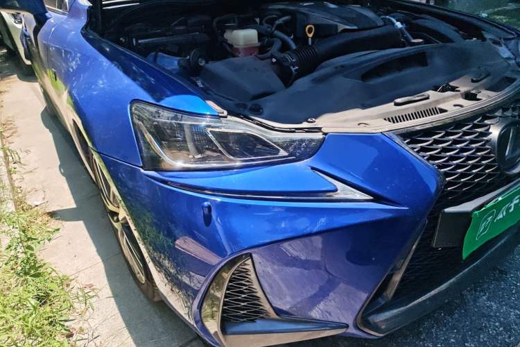Used Lexus IS 2017 300 F SPORT Edition Right Front Headlight
