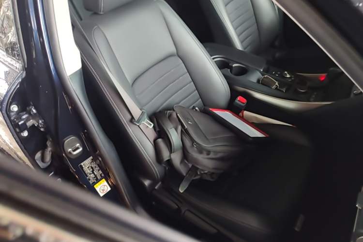 Used Lexus IS 2017 300 Leading Edition Right Front Seat