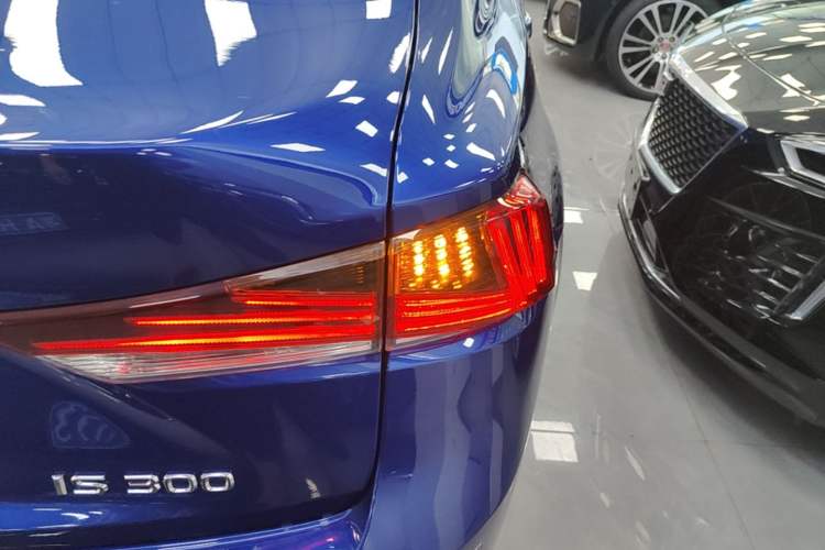 Used Lexus IS 2017 300 F SPORT Edition Right Rear Taillight