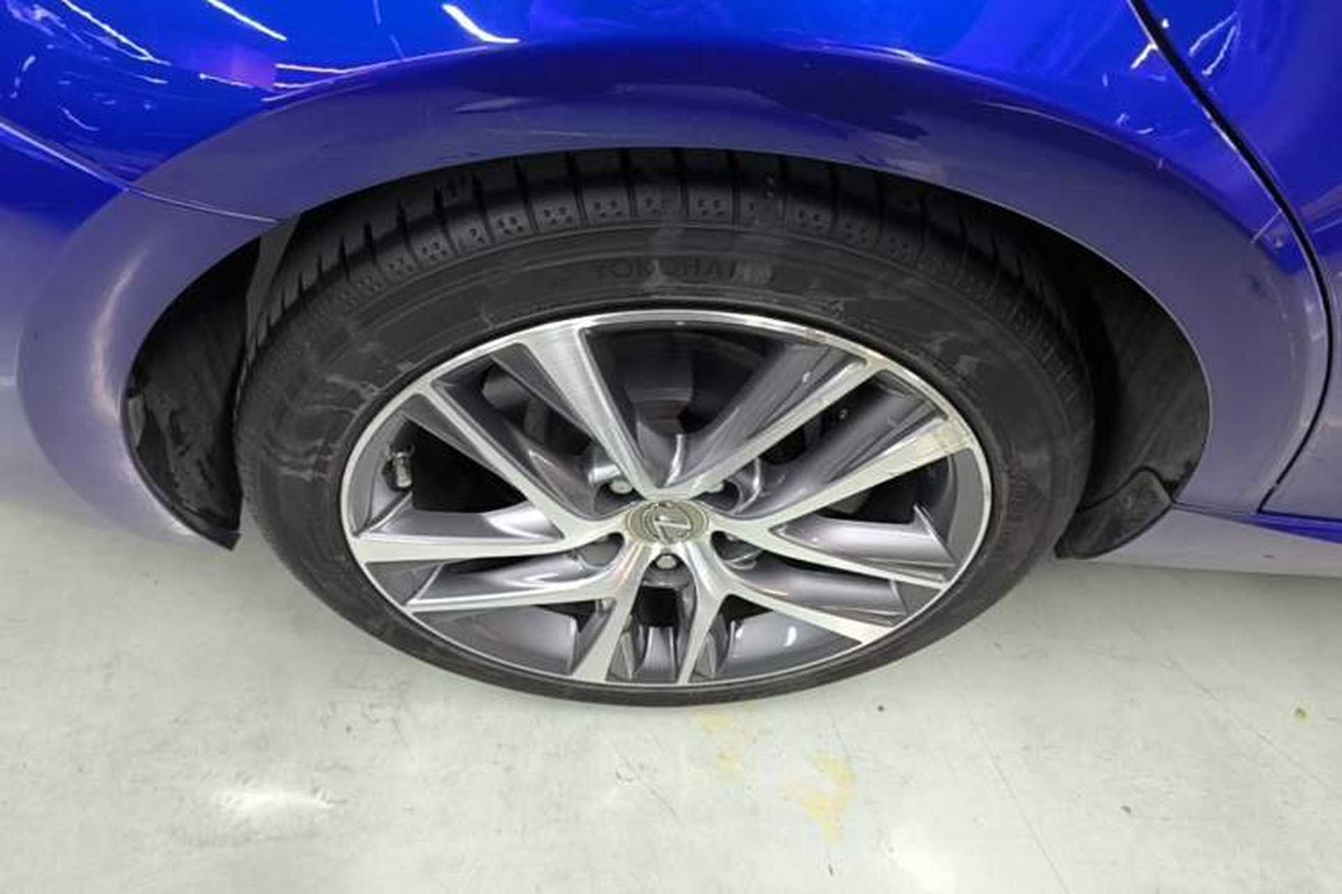 Used Lexus IS 2017 300 F SPORT Edition Right Rear Wheel Hub