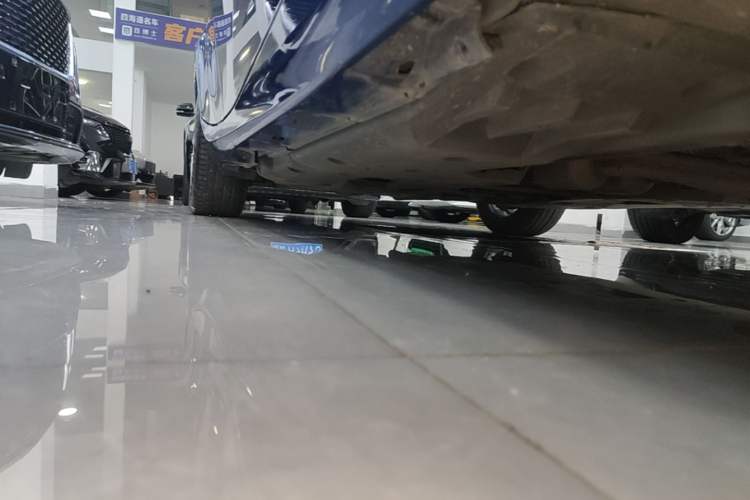 Used Lexus IS 2017 300 F SPORT Edition Right Side Sill